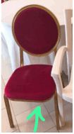 Chaise Matériau: métal + coussin en velours noir