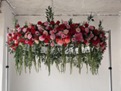 Suspension de fleurs rondes avec cadre Diamètre : environ 1,8m